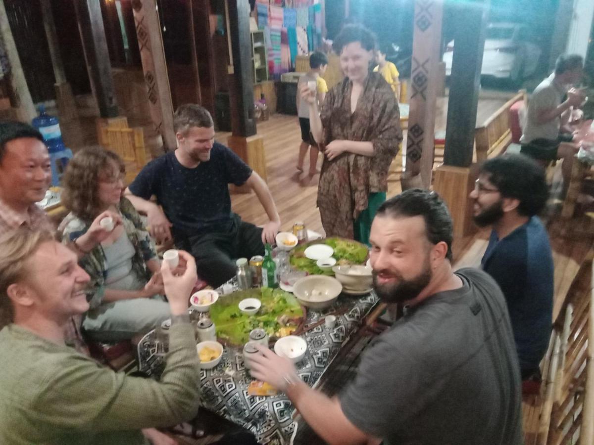 Truong Huy Homestay Mai Chau Exteriör bild