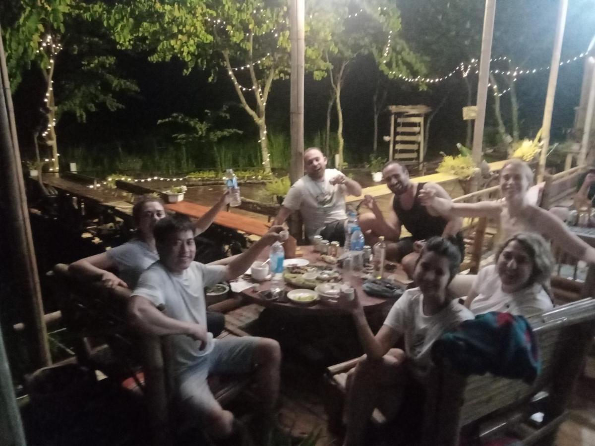 Truong Huy Homestay Mai Chau Exteriör bild