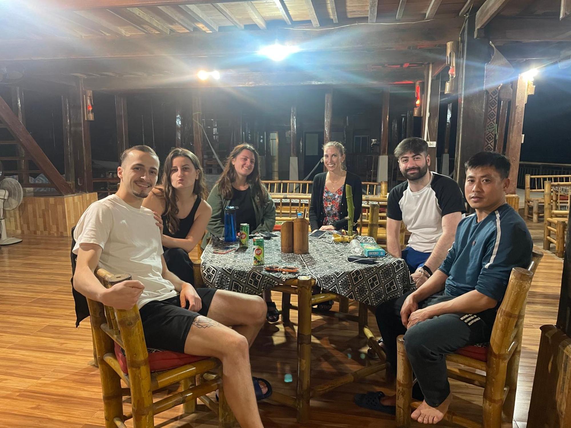 Truong Huy Homestay Mai Chau Exteriör bild