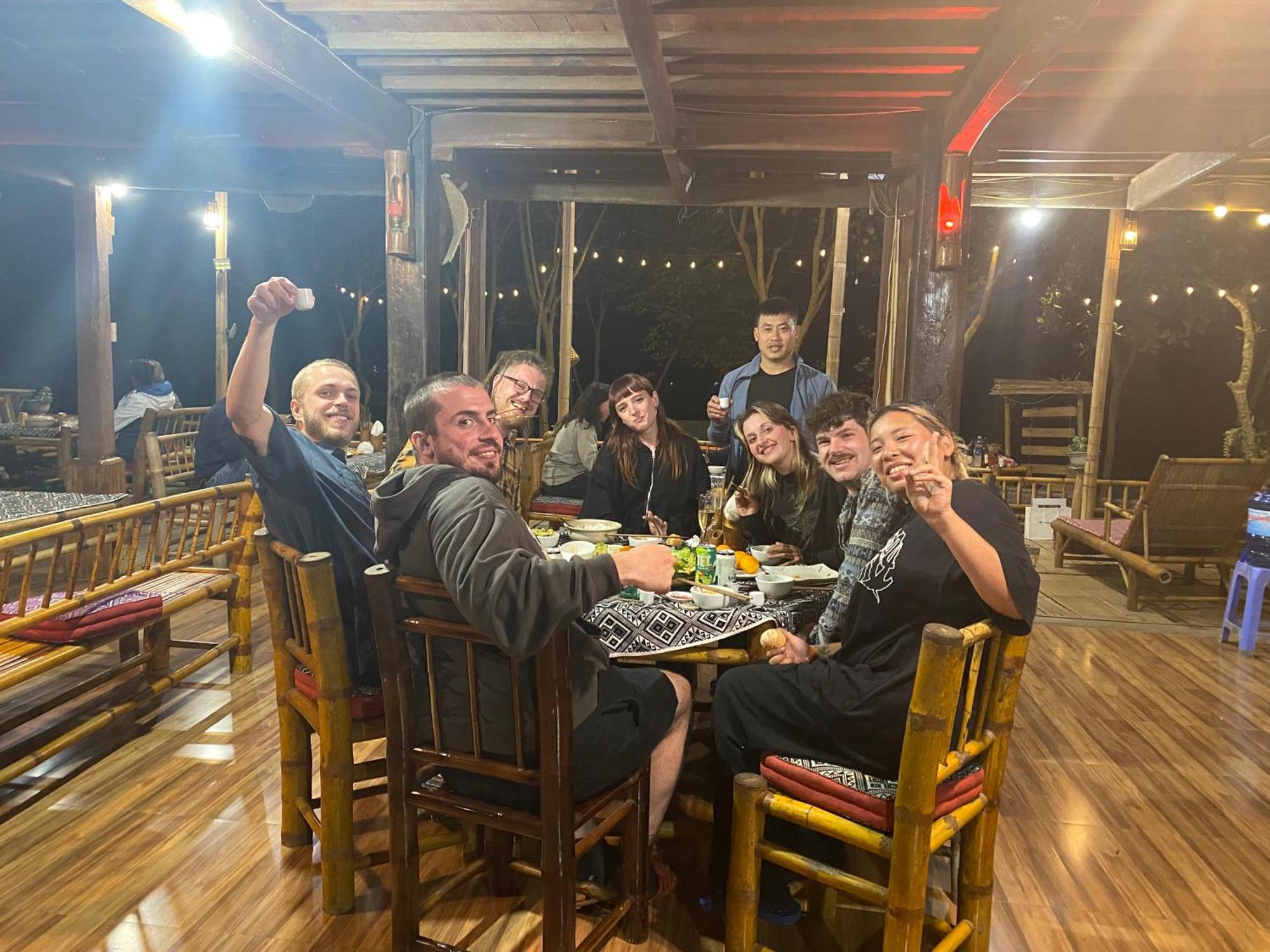 Truong Huy Homestay Mai Chau Exteriör bild
