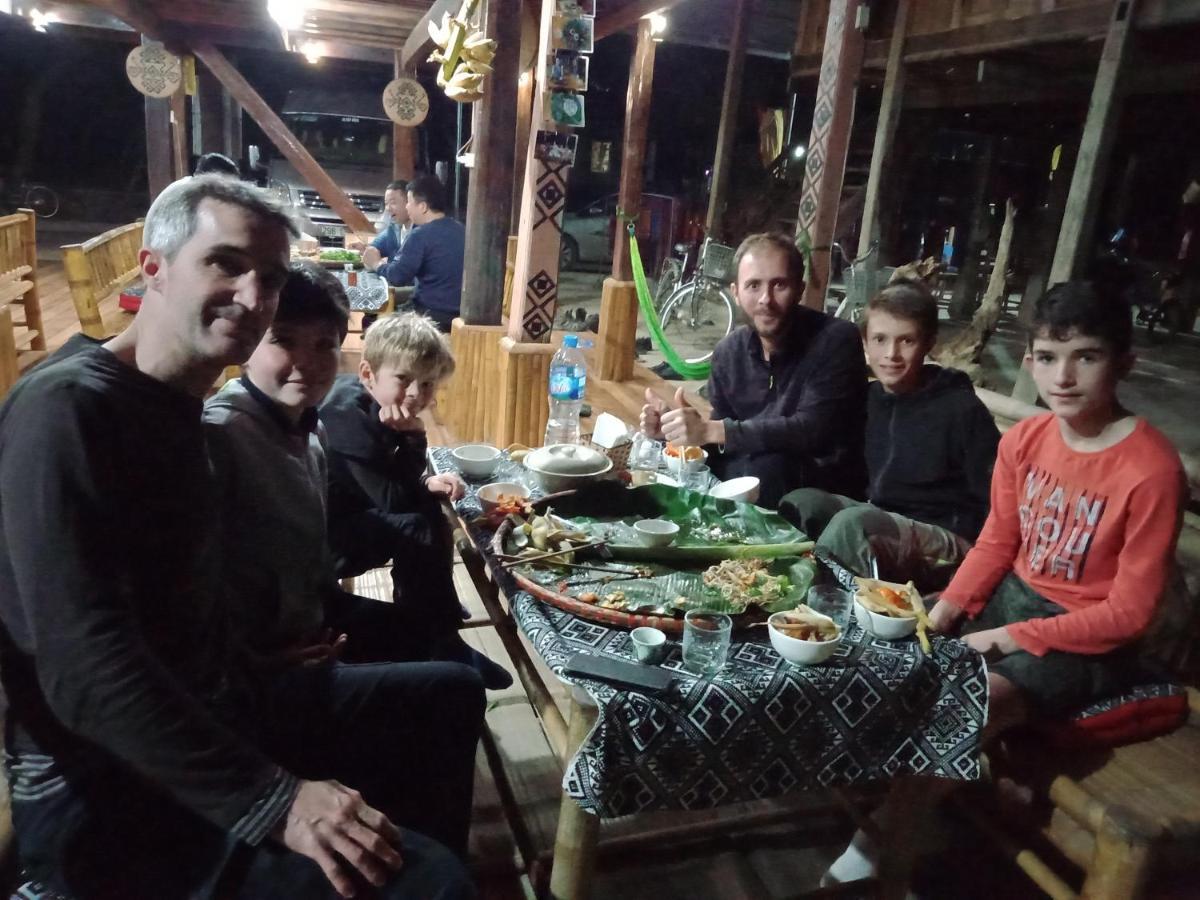 Truong Huy Homestay Mai Chau Exteriör bild