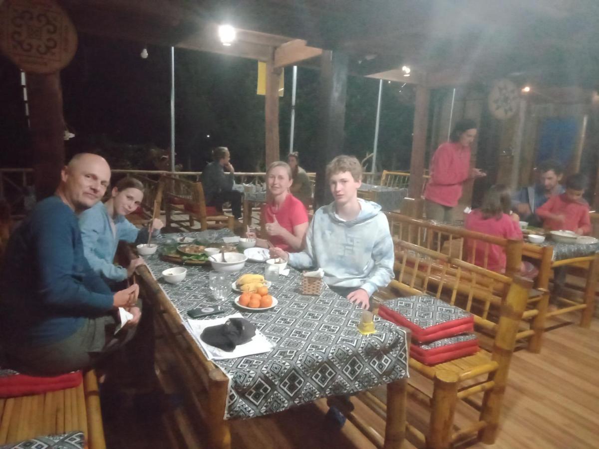 Truong Huy Homestay Mai Chau Exteriör bild